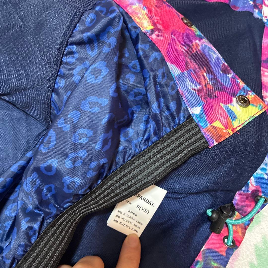 ICEPARDAL女性用カラフル花柄 スキーウェア