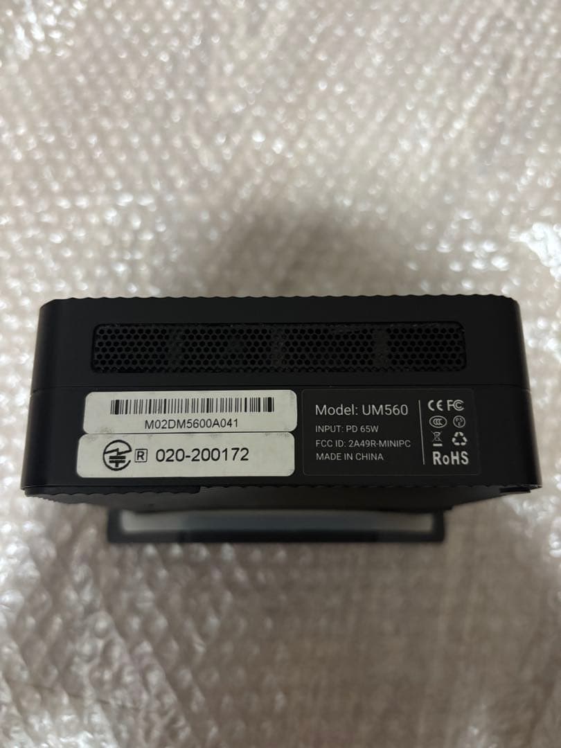 ミニPC MINISFORUM UM560