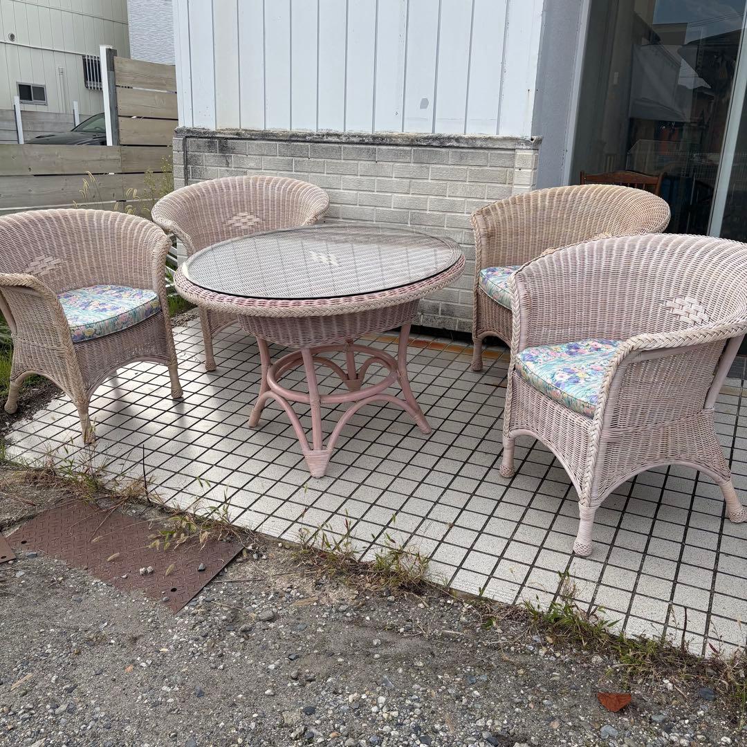 ③昭和レトロ ヴィンテージ ラタンダイニングチェア 花柄クッション アームチェア