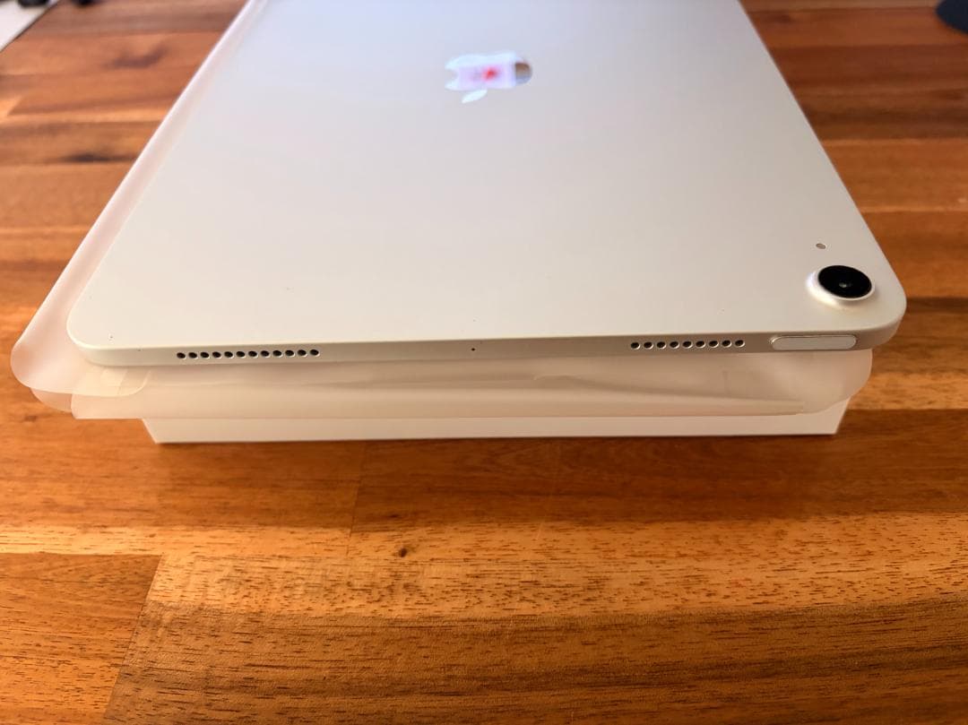 【未使用に近い】iPad Air 第4世代　付属品・未使用