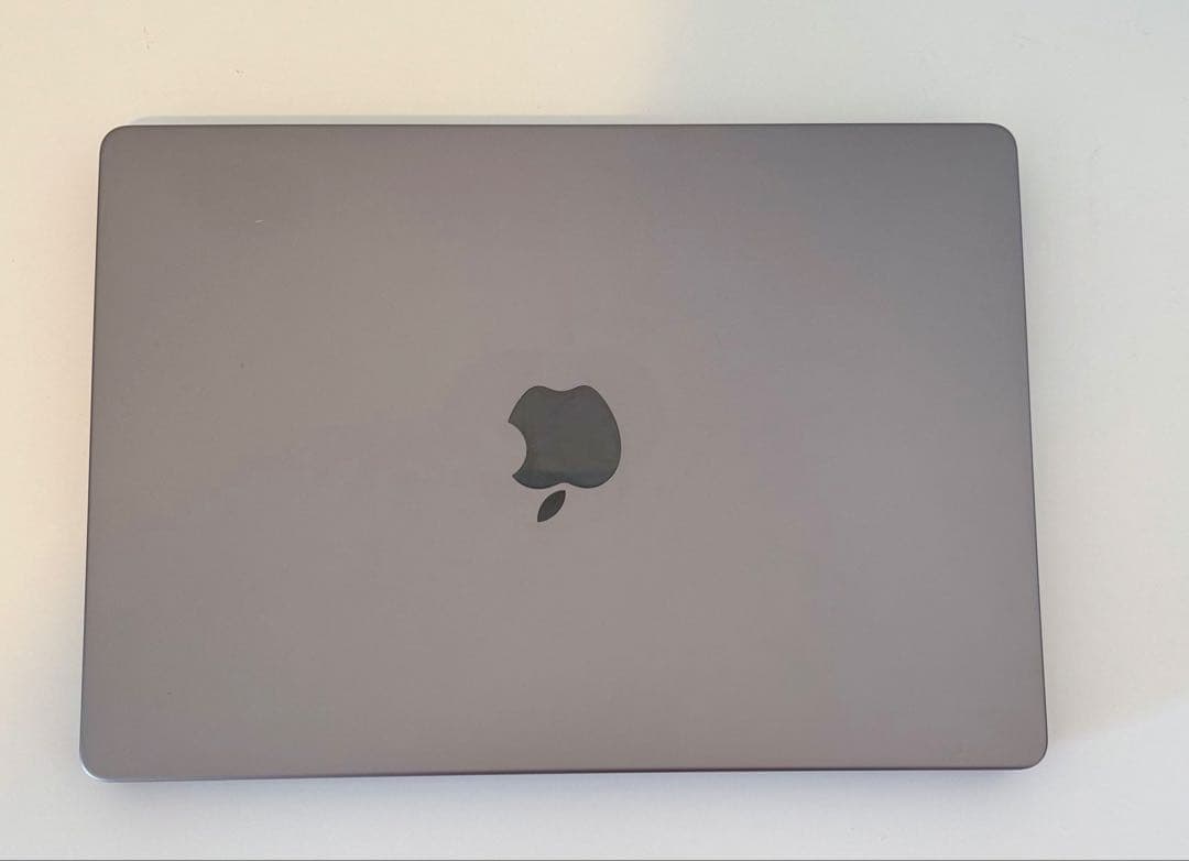 美品 Macbook Pro 2021 14インチ Windows 11 Pro