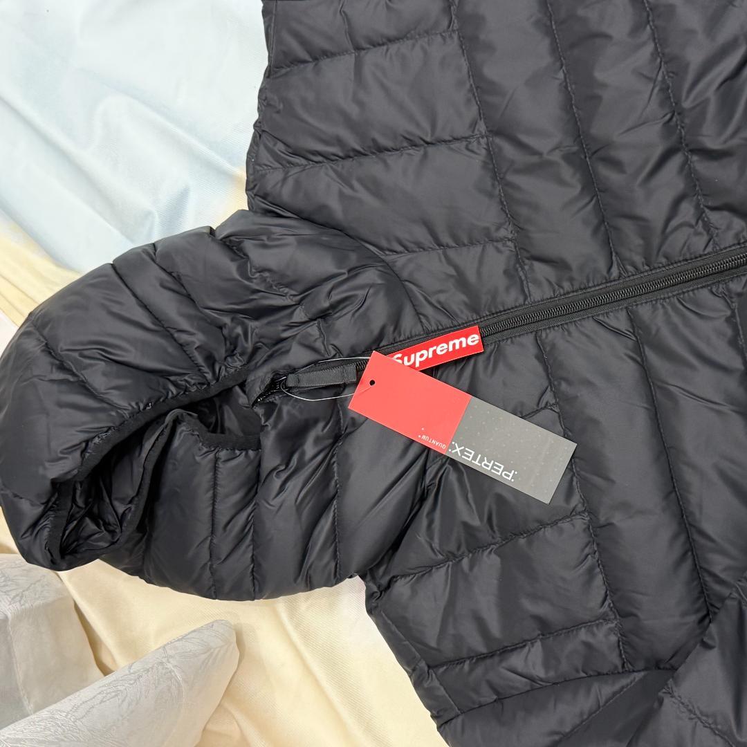 マイクロダウン 黒ジャケット