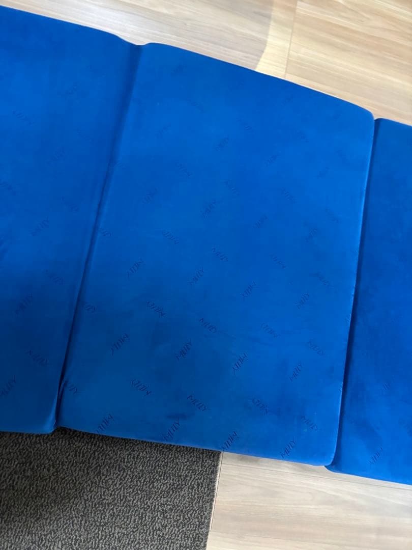 ★テレビ放映★大人気　MLILY 優反発マットレス 三つ折り 8cm