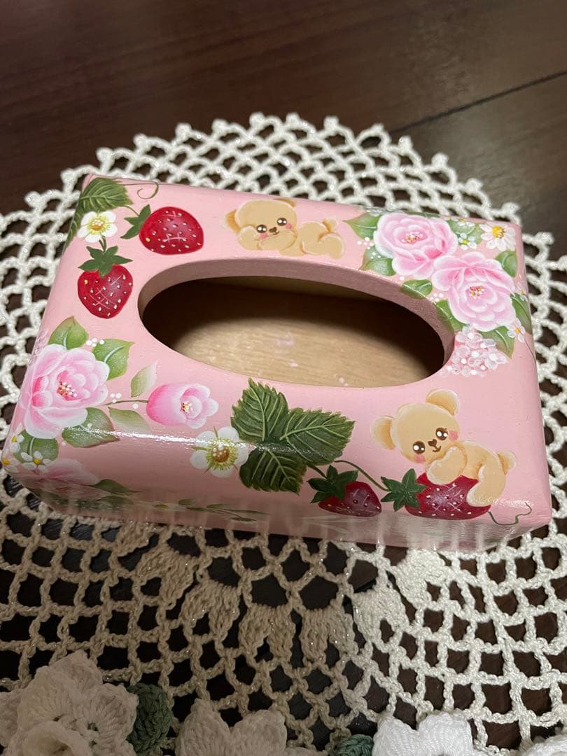 トールペイント　作品　薔薇柄ティッシュボックス