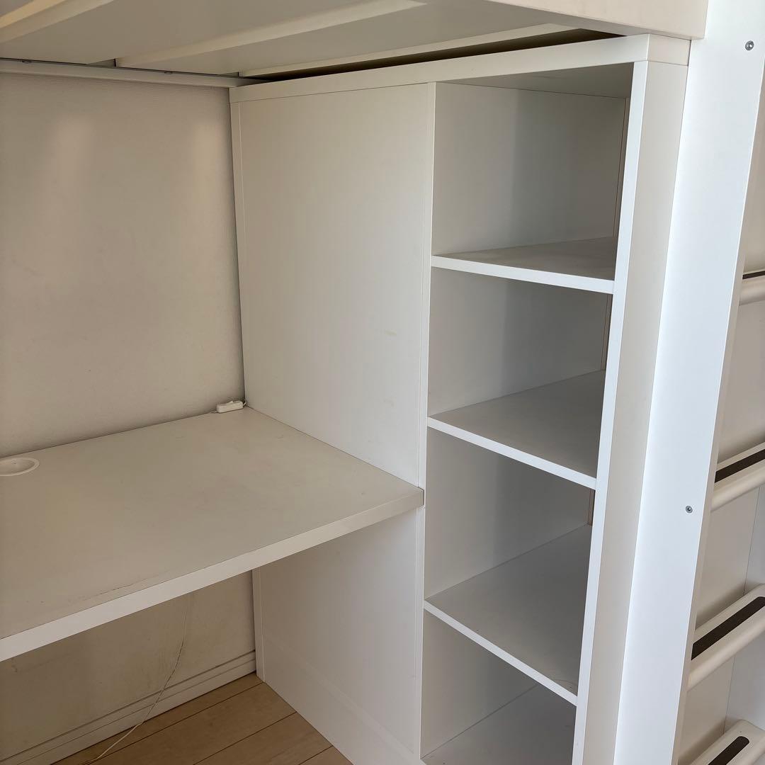 【東京23区引き取り限定】　IKEA ロフトベッド白　 机＆椅子＆間接照明