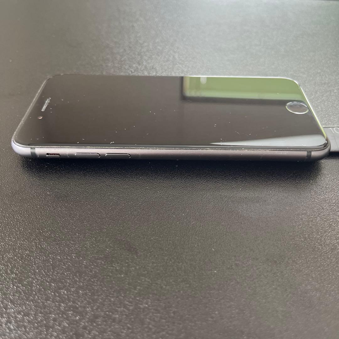 iPhone8 64GB スペースグレー本体