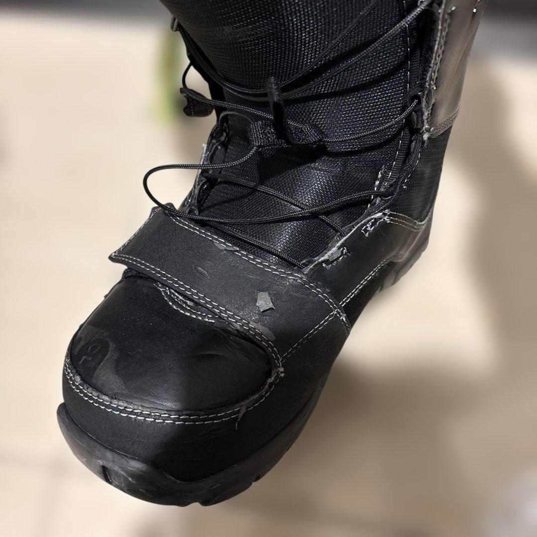 【FORUM】スノーボード　ブーツ　28センチ　ブラック