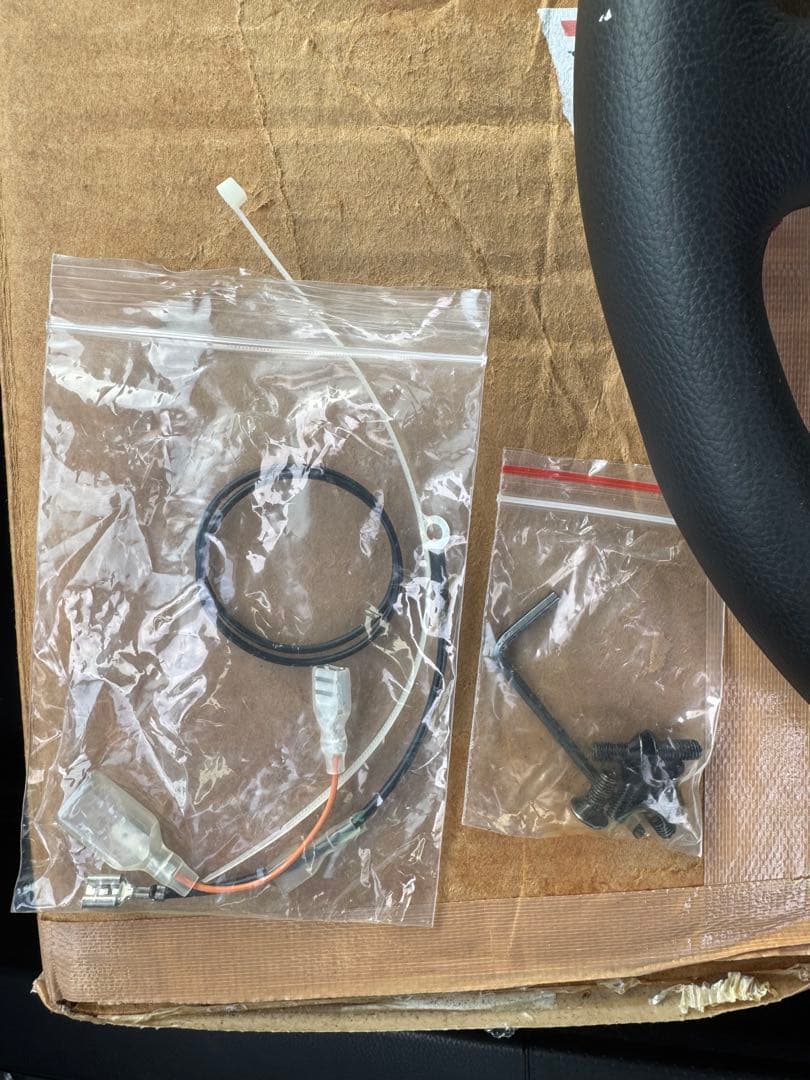 RENOWN　レナウン　ステアリング130Rロッソ350mm