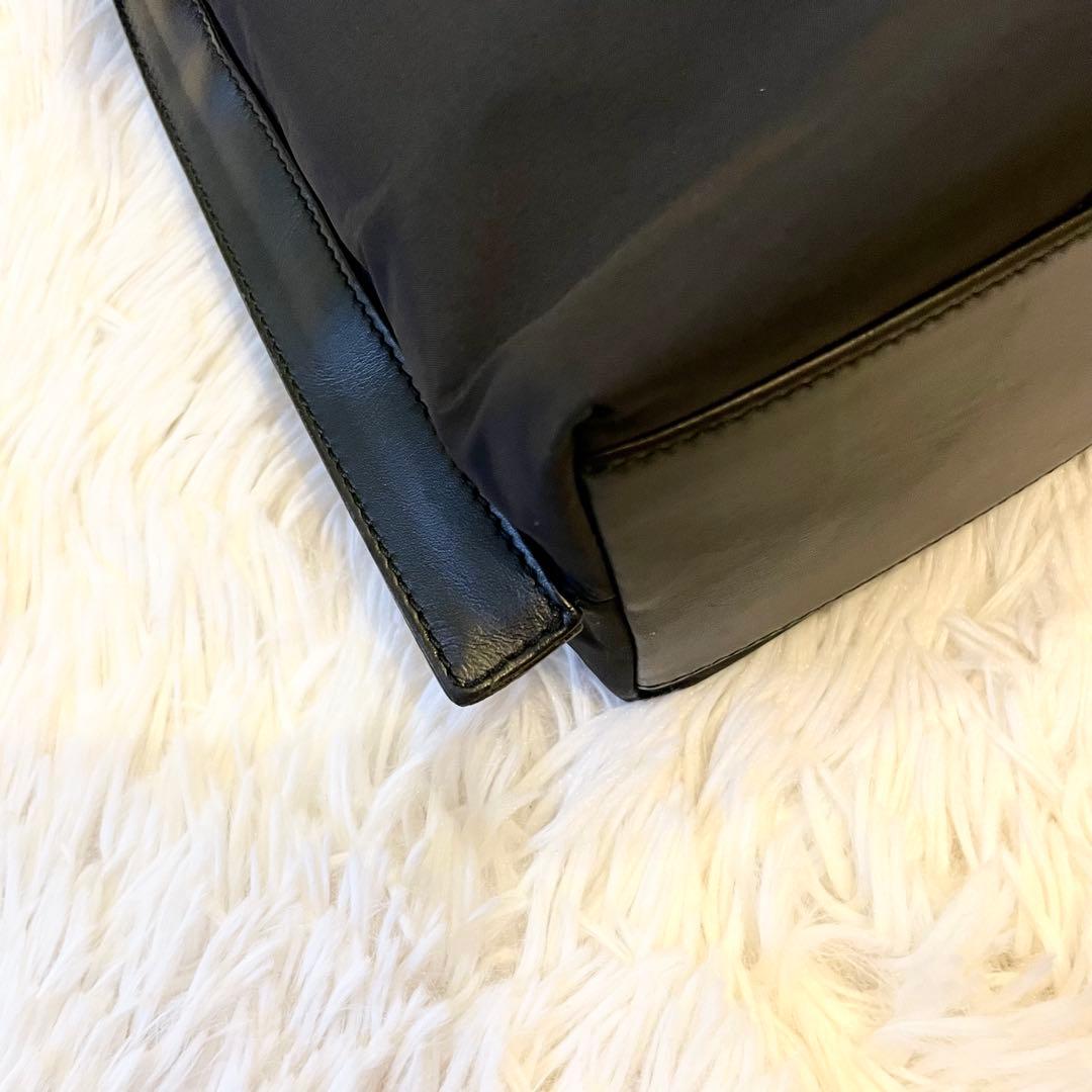 美品★サルヴァトーレフェラガモ スポーツ ワンショルダーバッグ ブラック