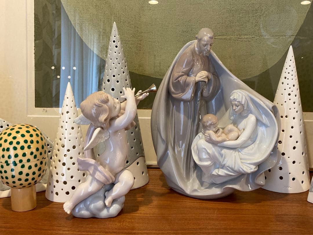 『絶版品』　リヤドロ　天使　天使像　専用箱付き　クリスマス　バレンタイン