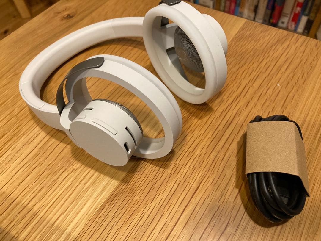 nwm ONE ワイヤレスヘッドホン ライトグレー