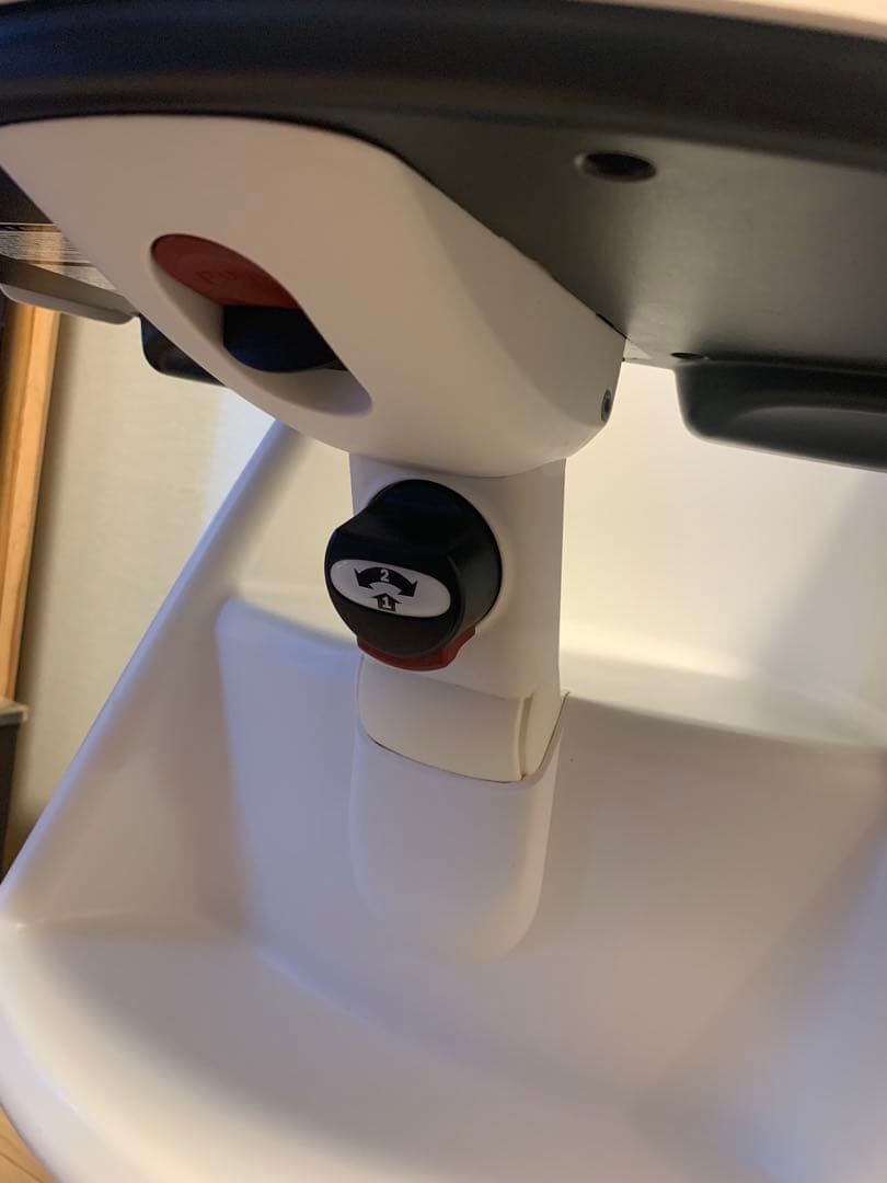 ベビービョルン　ハイチェア　ハーネスなしタイプ