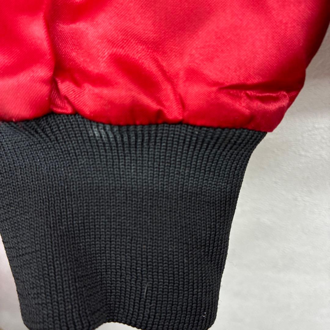 90's CHICAGO BULLS USA製　ジャケット　赤黒　M た30