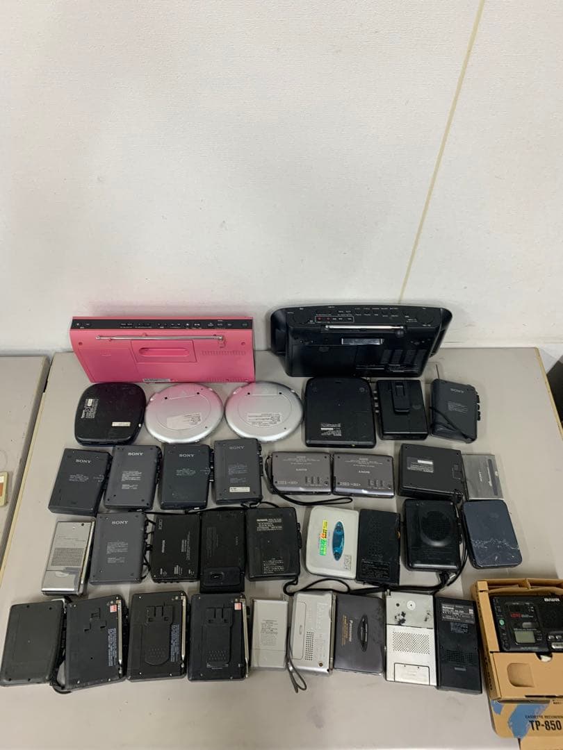 ポータブルプレーヤー まとめ売り.カセットプレーヤー.CDプレーヤーsony