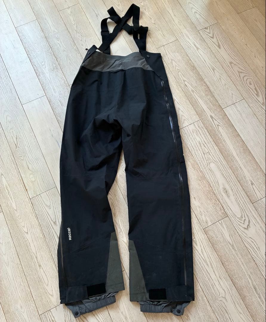 専用 HAGLOFS ホグロフス Vassi GTX Pro Bib パンツ