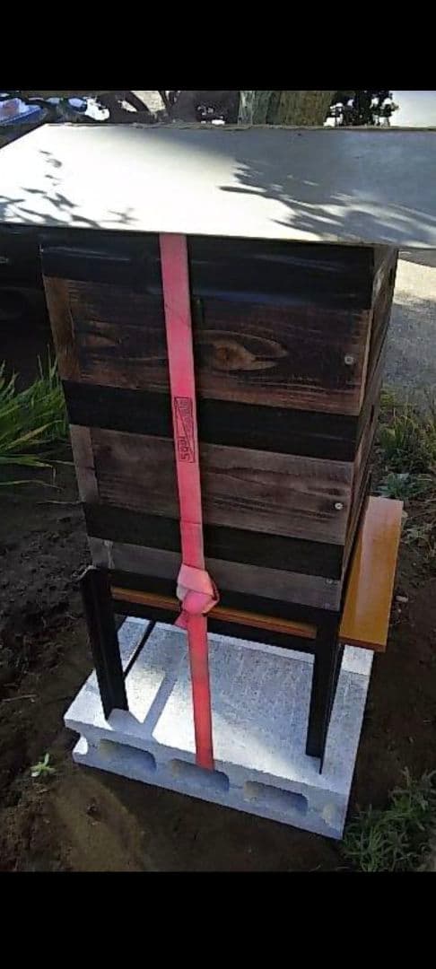 重箱式巣箱台　4台　280ミリ用　ニホンミツバチ　鉄製台