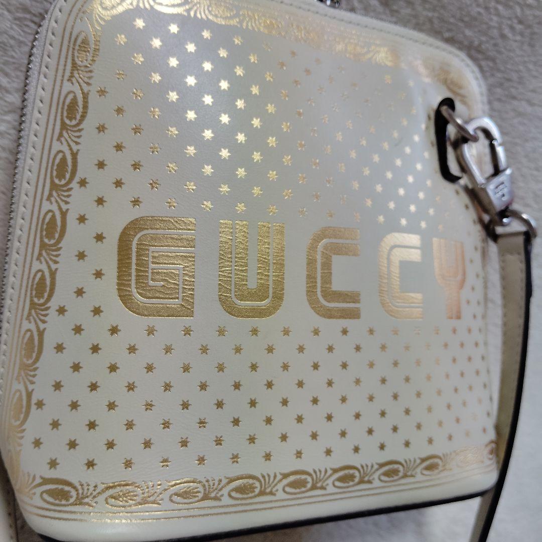 グッチ　セガコラボ　ショルダーバッグ　ミニバッグ　GUCCY　ホワイト　ゴールド