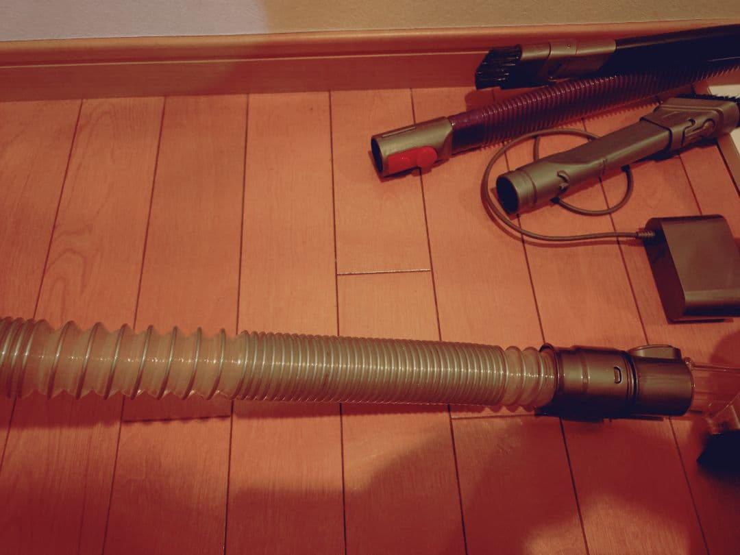 Dyson cyclone v10 fluffy+ SV12　掃除機ツール9種