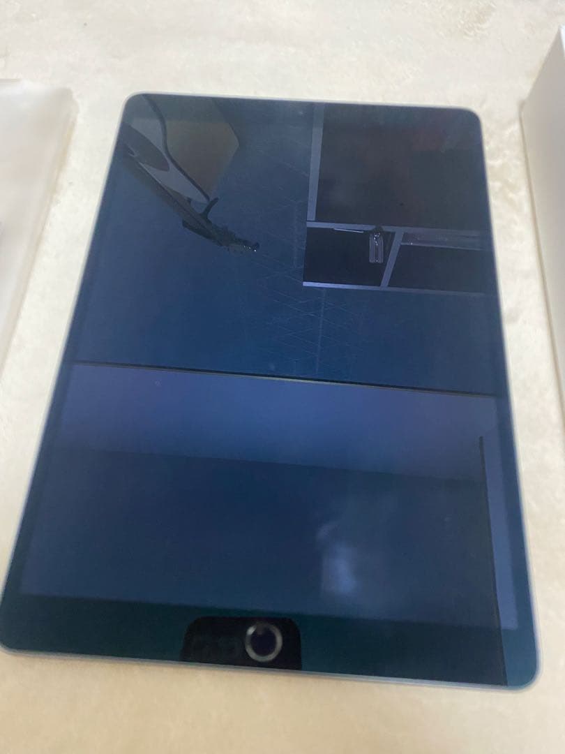 【美品】Apple iPad Air3本体 スペースグレイ64GB