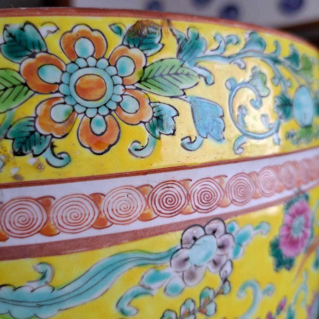 昭和レトロ　伊万里？　火鉢 の出品！