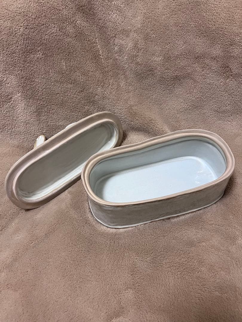 Yarnnakarn Rabbit Container うさぎ　小物入れ　置物