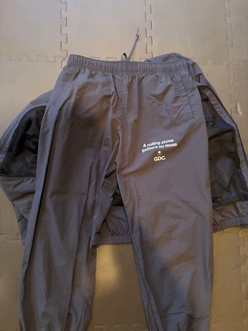 即完品 GDC Weekend Setup チャコール