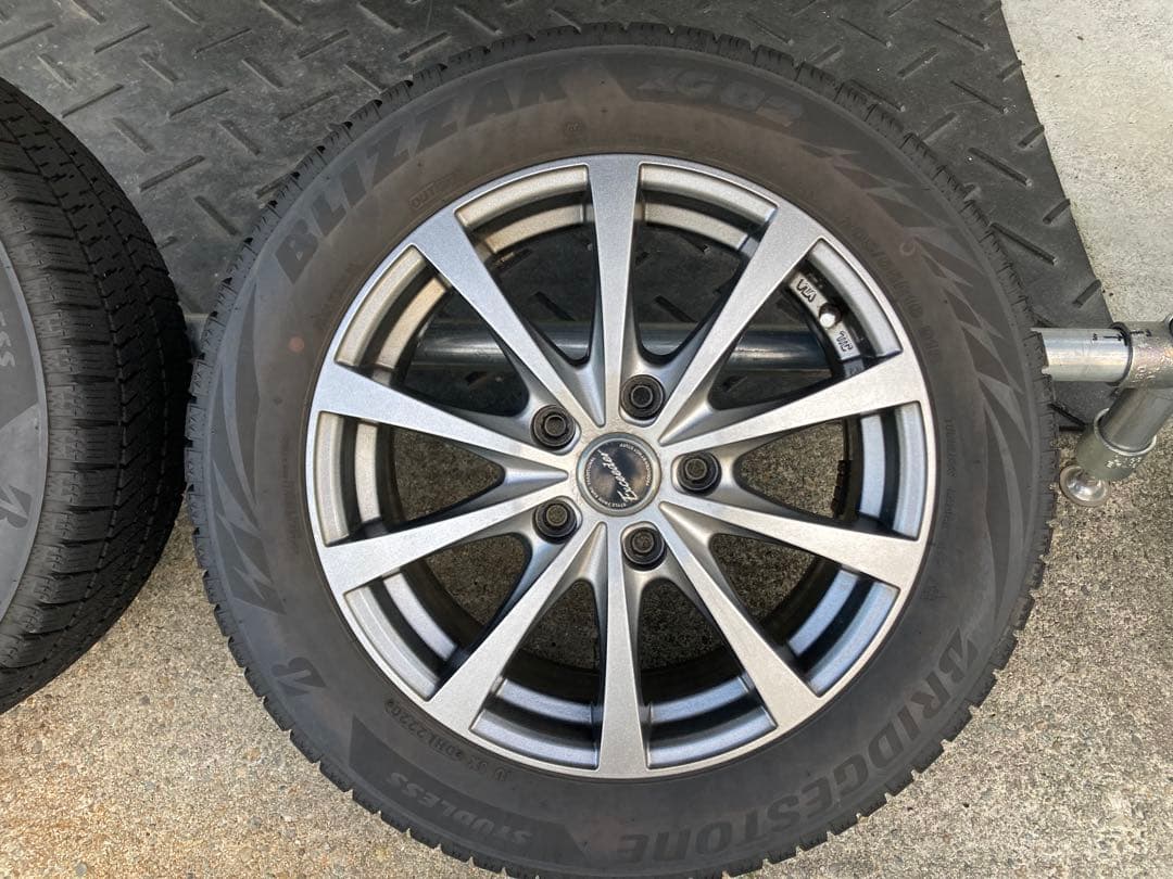 205/55 R 16スタッドレスタイヤホイールセット