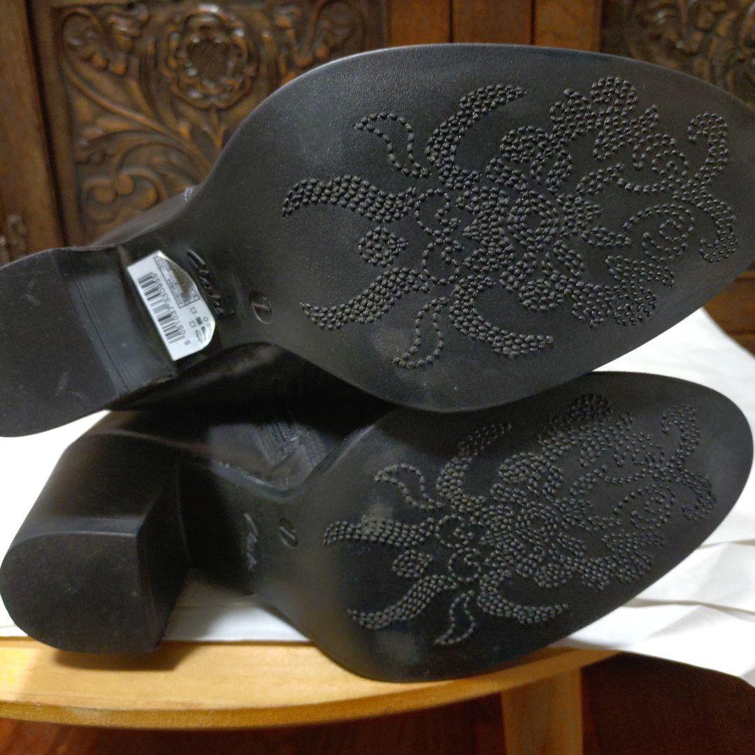 専用　Clarks　ブラックレザー ロングブーツ フラワー　刺繍