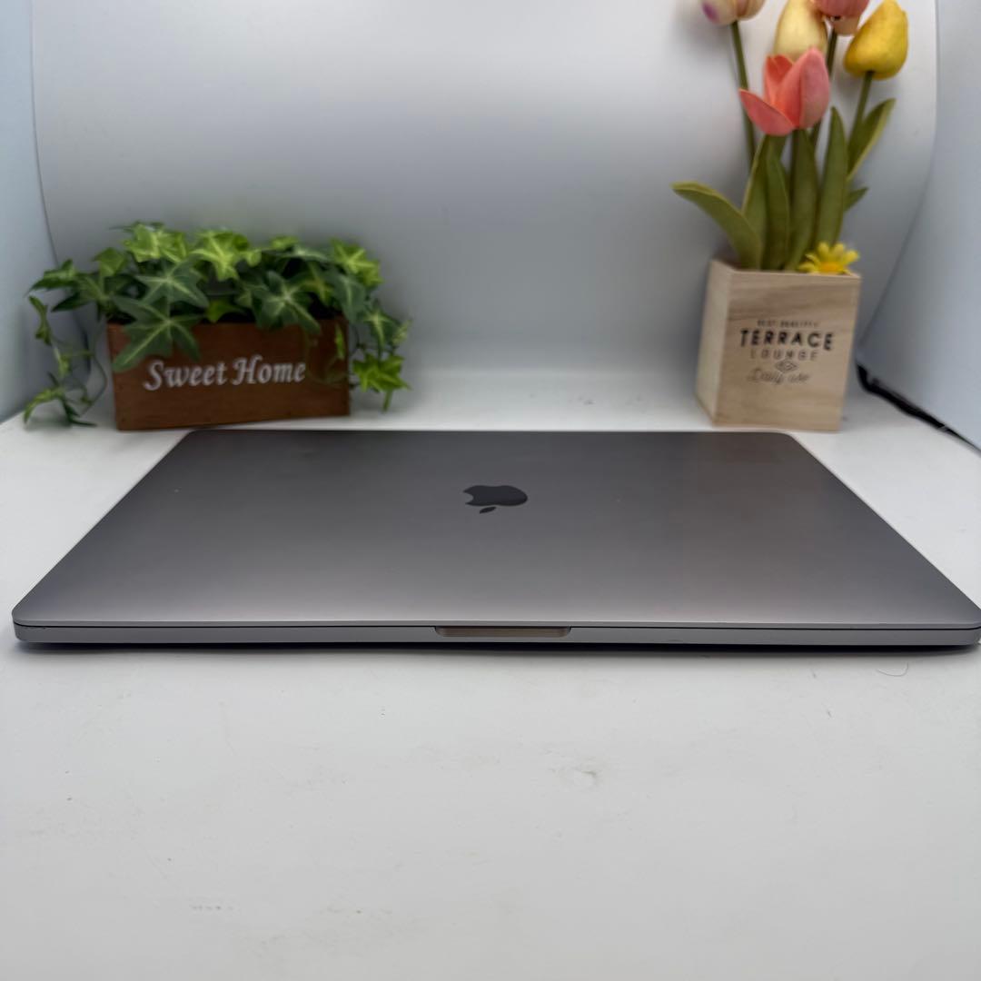 MacBook Pro 16インチ 2019 Ci7/32GB/512GB