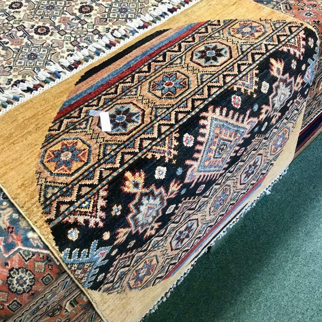 ペルシャゾランヴァリギャッベ/サイズ：87x87cm. ….zg2.