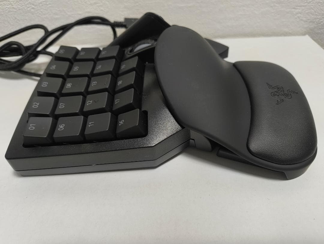 Razer Tartarus Pro 左手デバイス