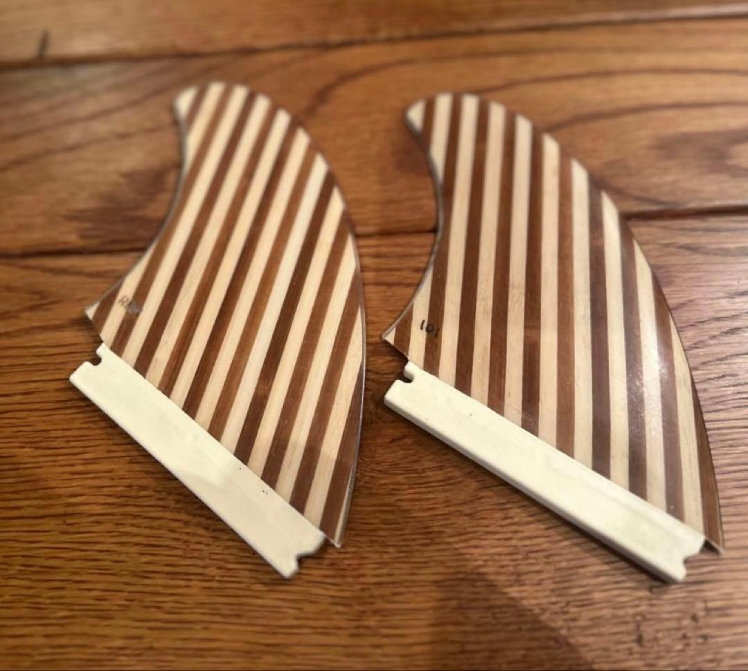 101 ツインザーフィン Derrick Disney サーフボード