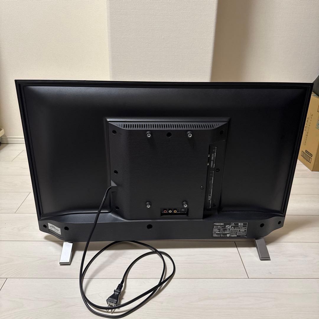 【出品本日終了】送料込み　東芝 REGZA 32V34 液晶テレビ 23年製