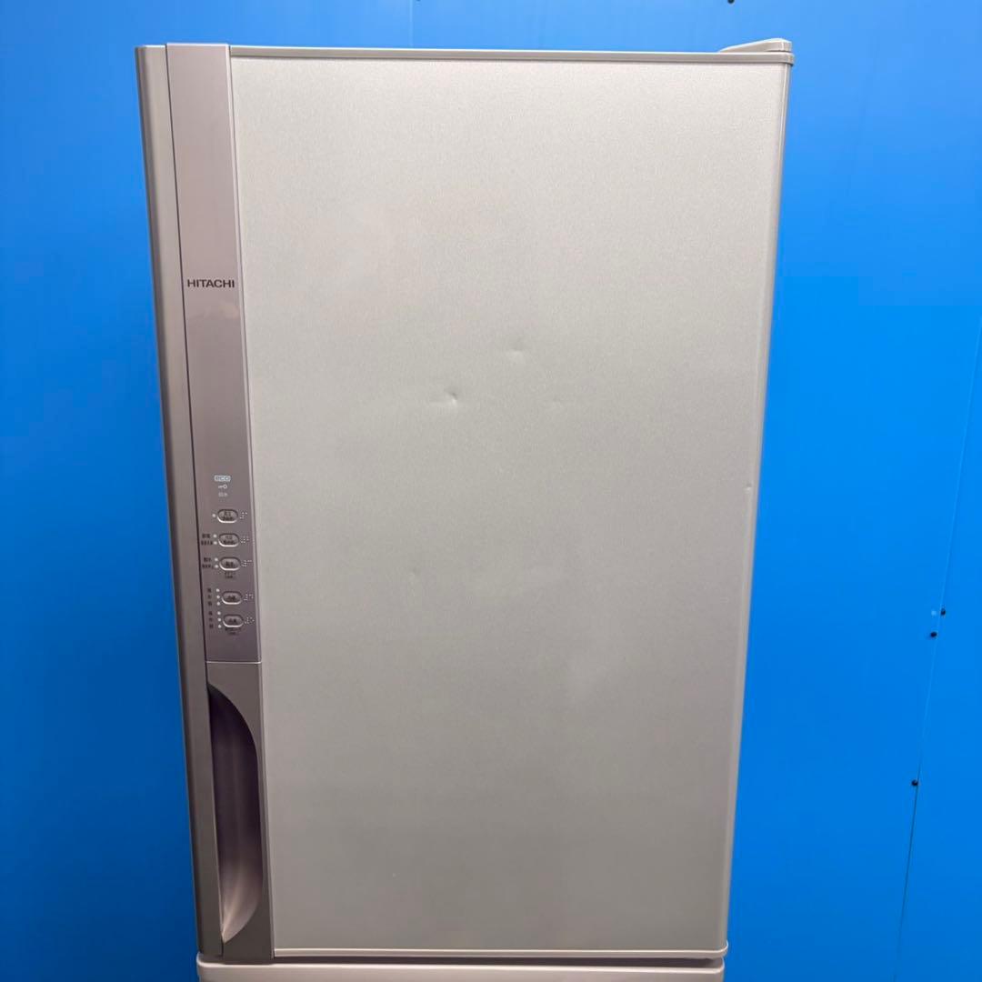 718 大型冷蔵庫　300L強 極美品　真空チルド　自動製氷機　一人暮らしにも！