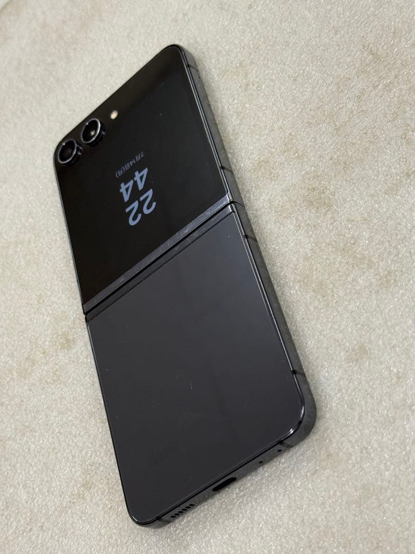 海外SIMフリー Samsung Galaxy Z Flip5 グラファイト