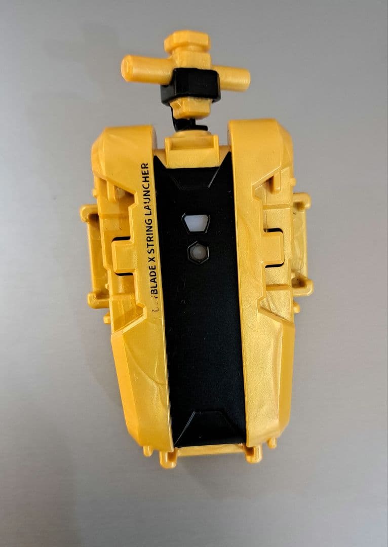 ベイブレードx G2大会 優勝景品 ストリングランチャー ゴールド