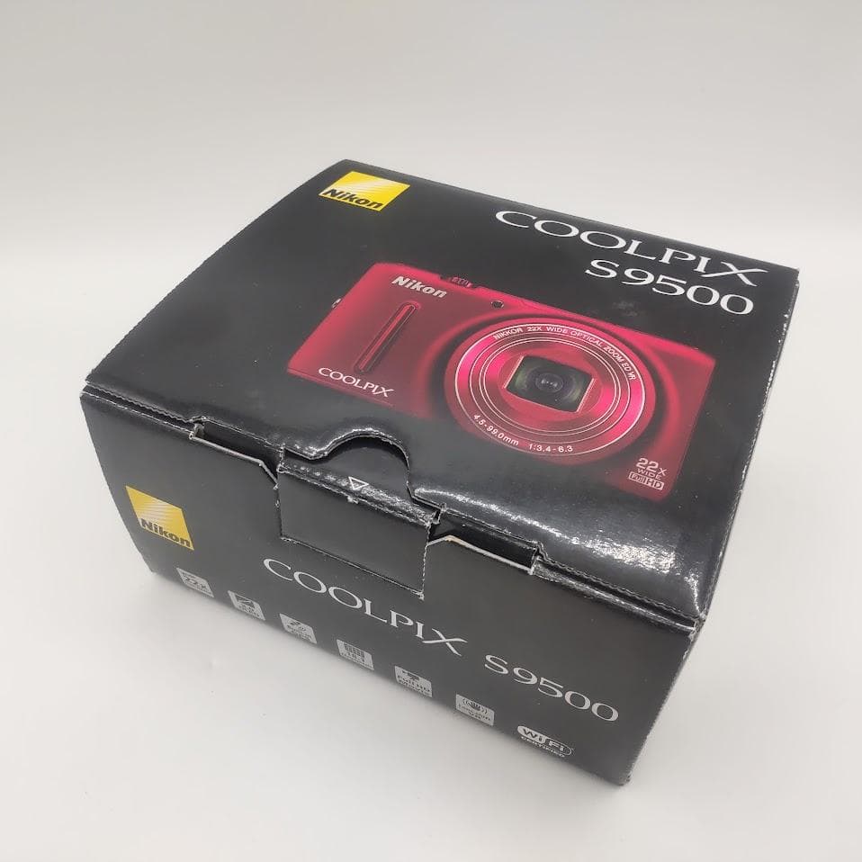 ★箱付★ Nikon COOLPIX S9500 シルバー コンデジ カメラ