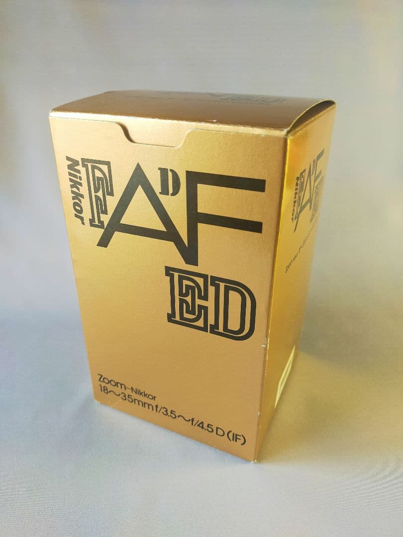 美品 Nikon AF ED18-35
/F3.5-4.5D 超広角レンズ