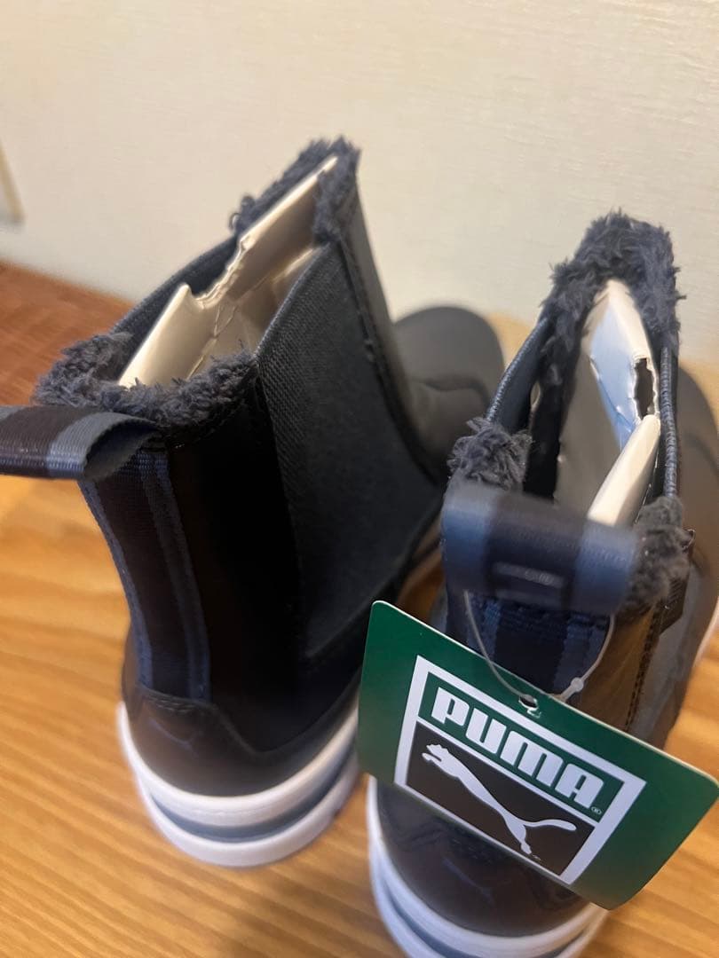 PUMA ネイビーサイドゴアブーツ 厚底