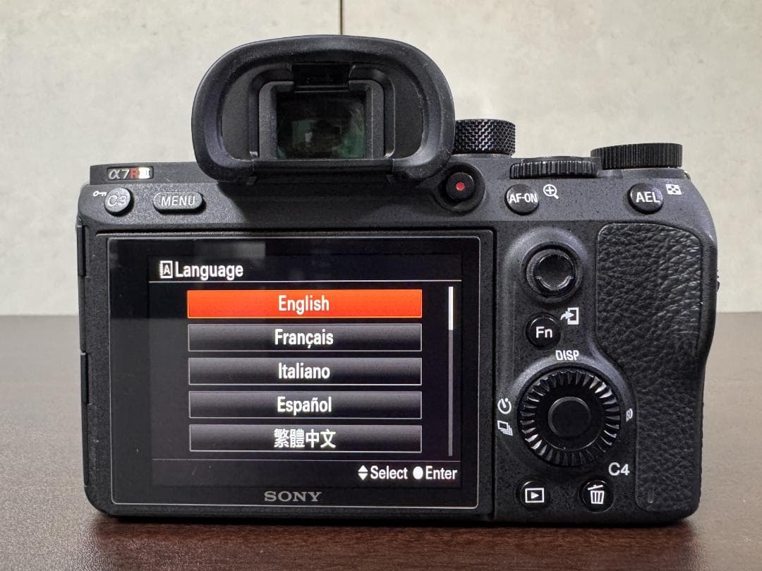 [オーバーシーズモデル] SONY α7R III 本体と付属品