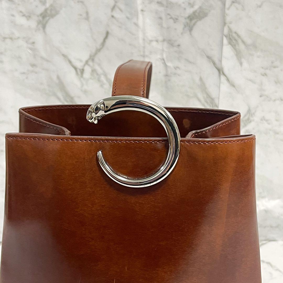 美品　カルティエ　パンテール　ボディバッグ　パンサー金具　レザー　斜め掛け　茶色