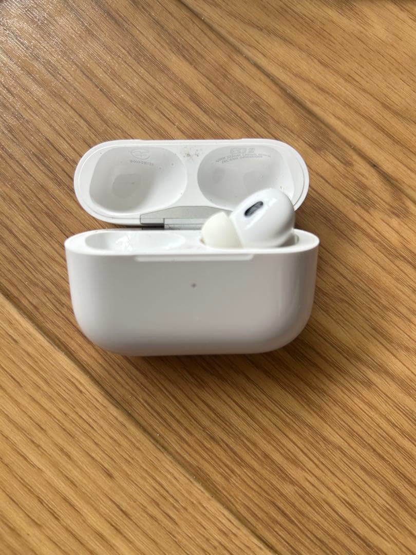 AirPodsPro第2世代 右耳・充電ケース付き 左耳なし 純正 新品付属あり