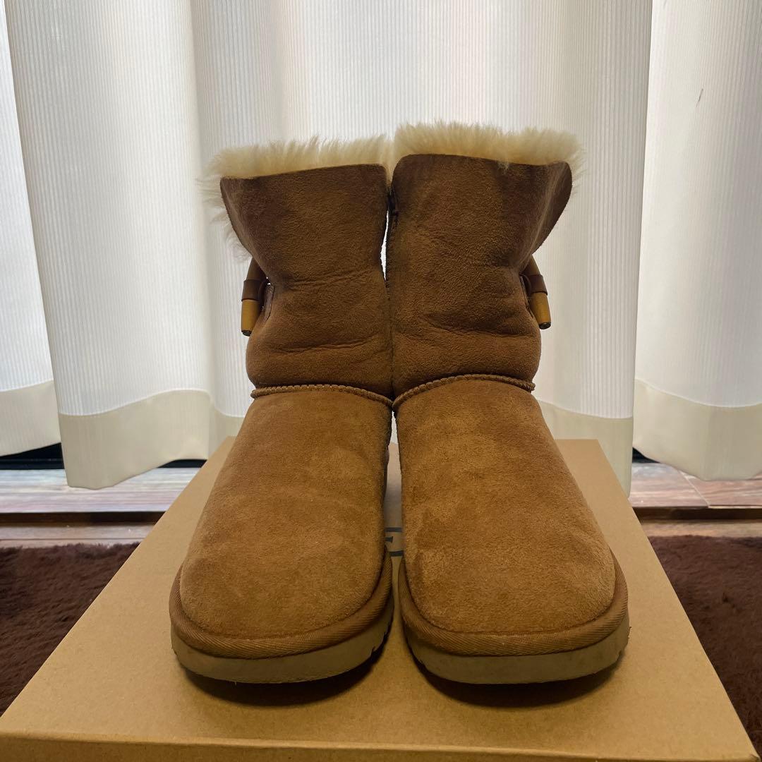 UGG 25センチ　キャメルムートンブーツ