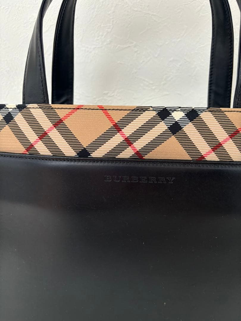 未使用品　BURBERRY （バーバリー）ブラックレザー　チェック柄バック