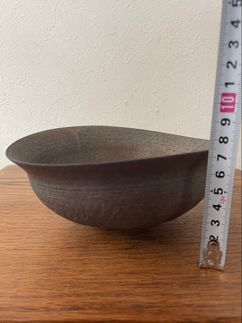 【2/9までの出品】新品未使用 冨部咲喜子 たわみ鉢 陶器鉢 y鉢