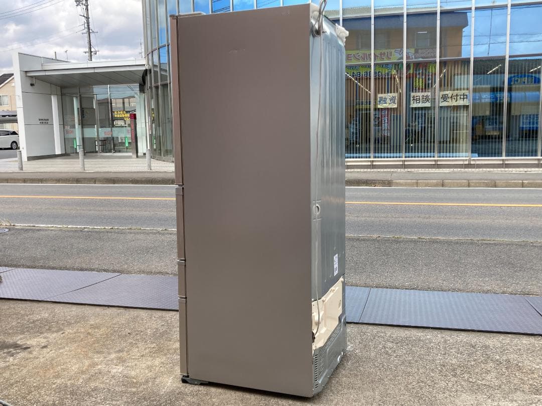 愛知岐阜/送料無料★東芝 548L冷蔵庫　GR-D55F-NT　2011年製