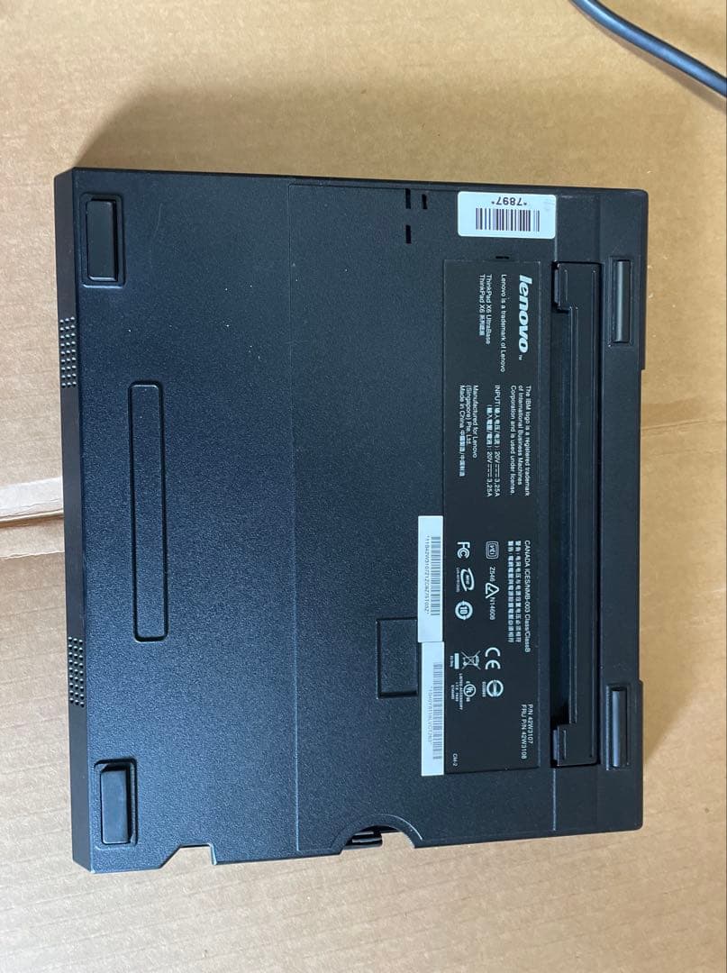 値下げThinkPad X61＋X6 UltraBase OS Ubuntu