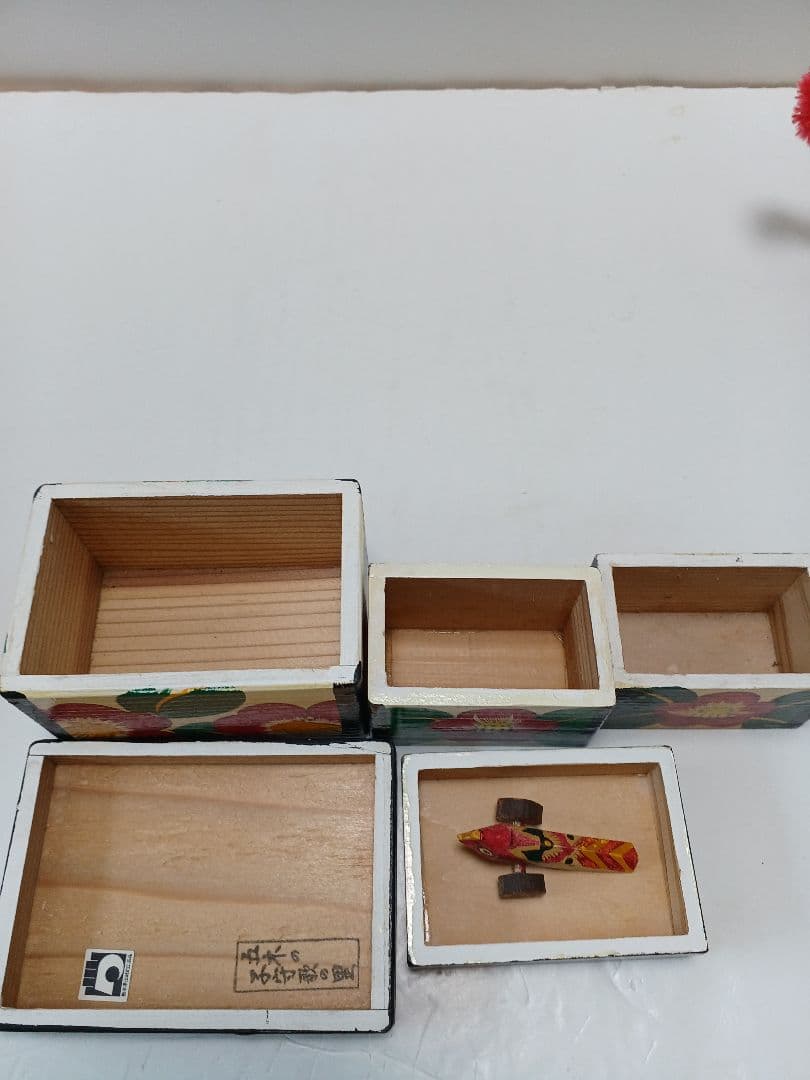郷土玩具鹿児島神宮化粧箱羽子板　坊津唐カラ船熊本化粧箱3個(1個蓋無)ミニキジ車