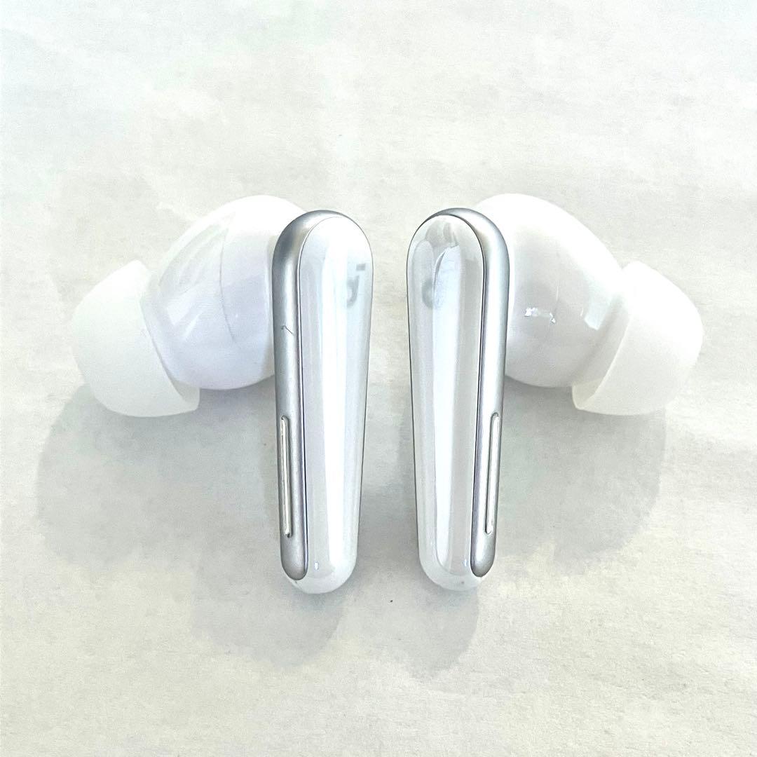 Anker Soundcore Liberty 5 ホワイト