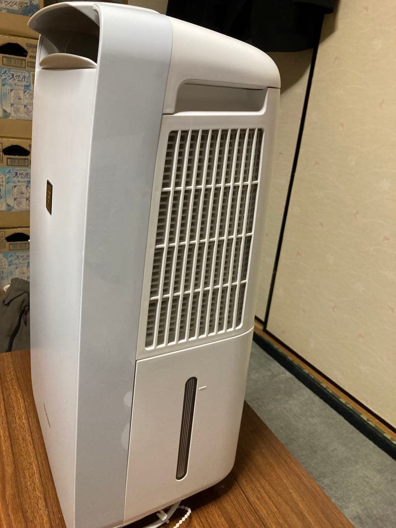 SHARP 除湿機 冷風消臭機能あり2022年製